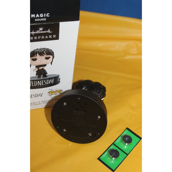 The Addams Family Wednesday Rave N Dance Pop Hallmark Musical Magic Ornament 24 - Picture 3 of 4